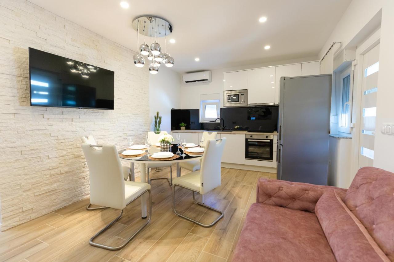 Apartman Laura 维尔 外观 照片