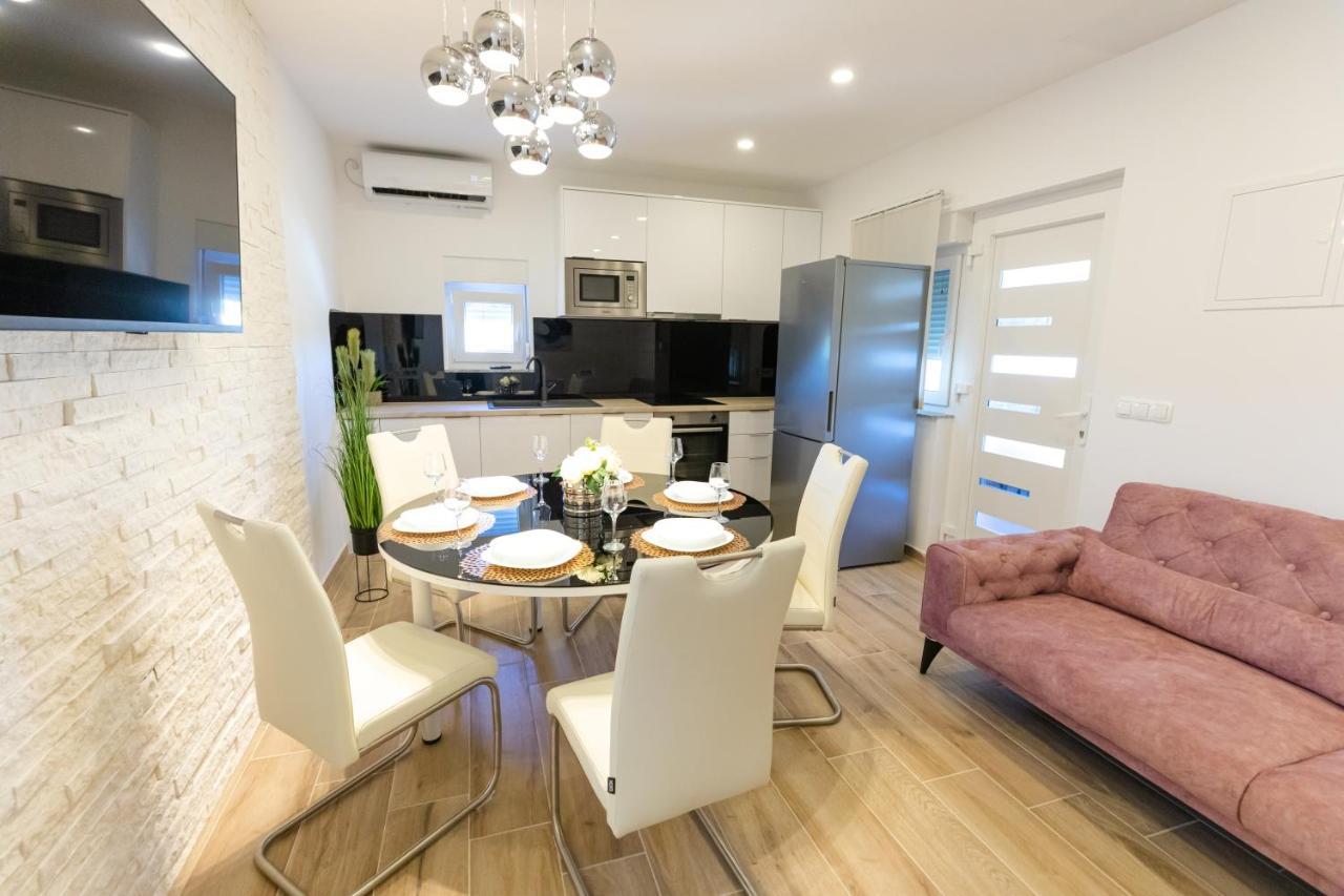 Apartman Laura 维尔 外观 照片