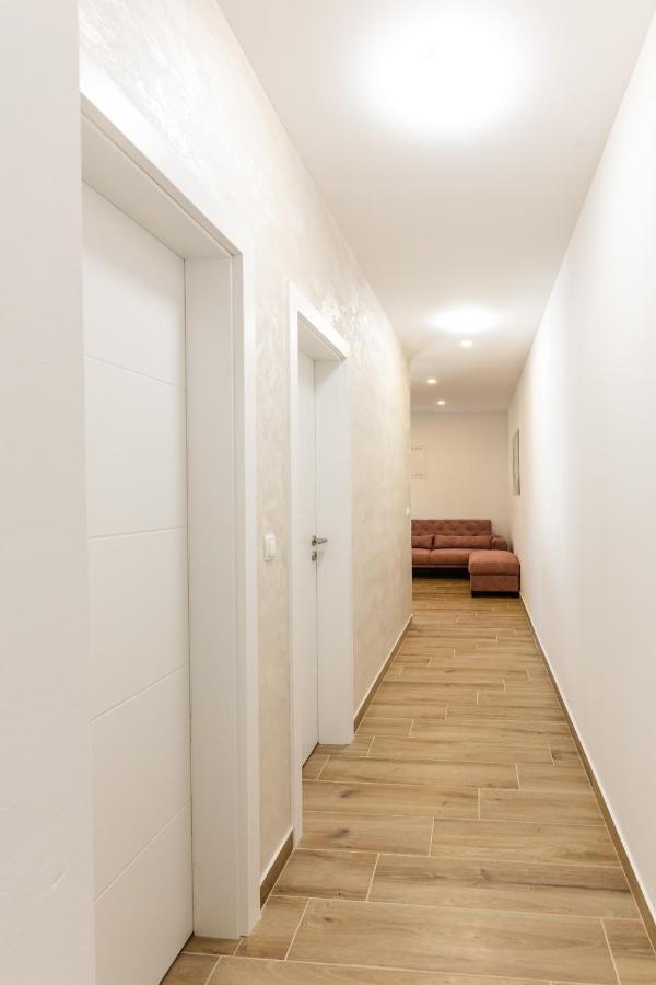 Apartman Laura 维尔 外观 照片