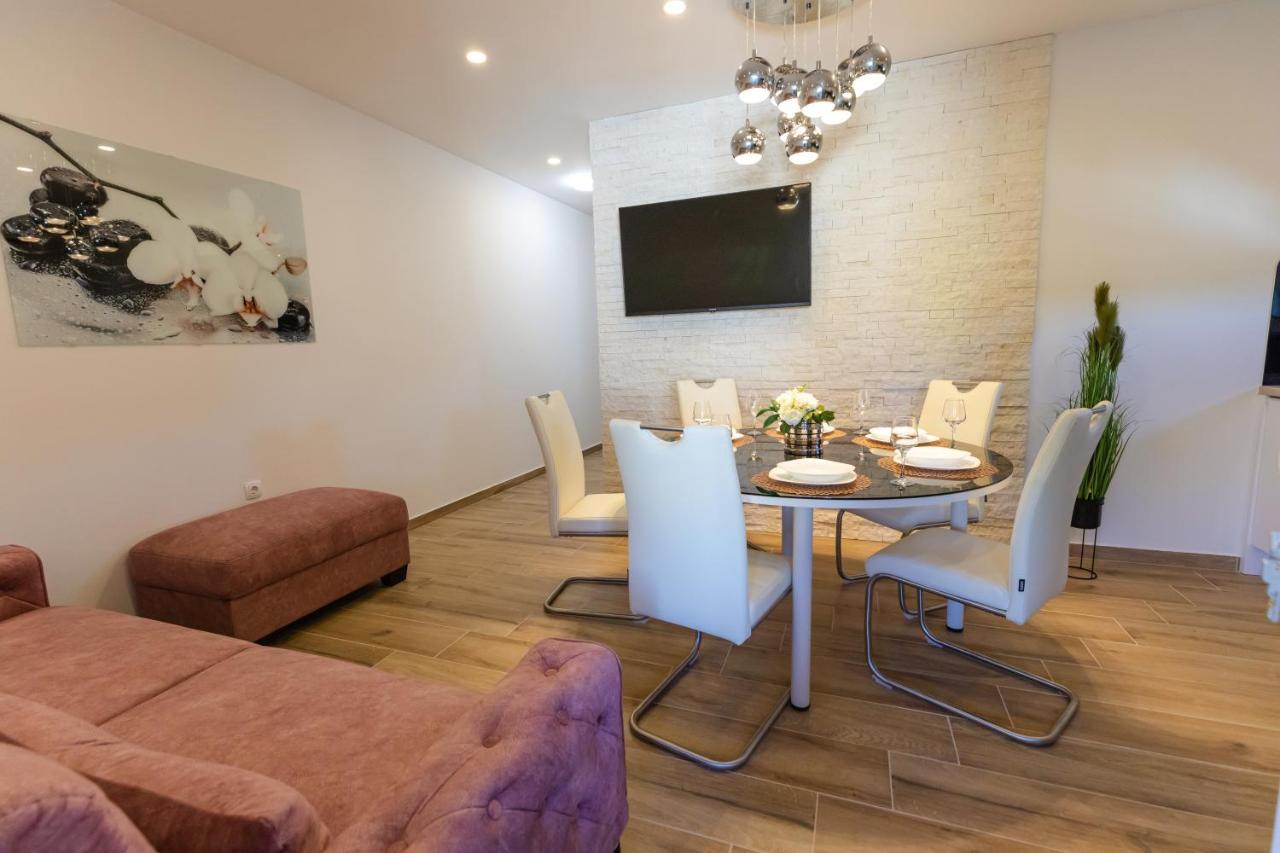 Apartman Laura 维尔 外观 照片