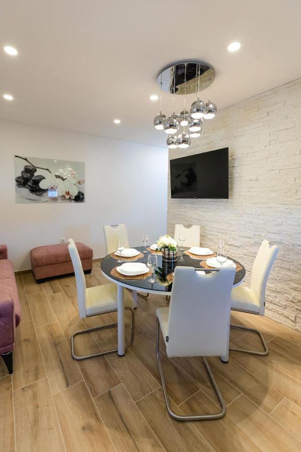 Apartman Laura 维尔 外观 照片