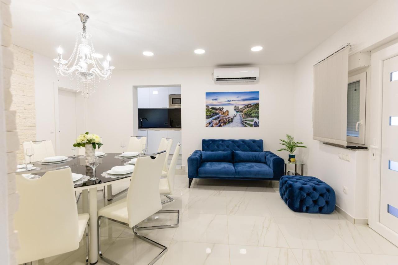 Apartman Laura 维尔 外观 照片